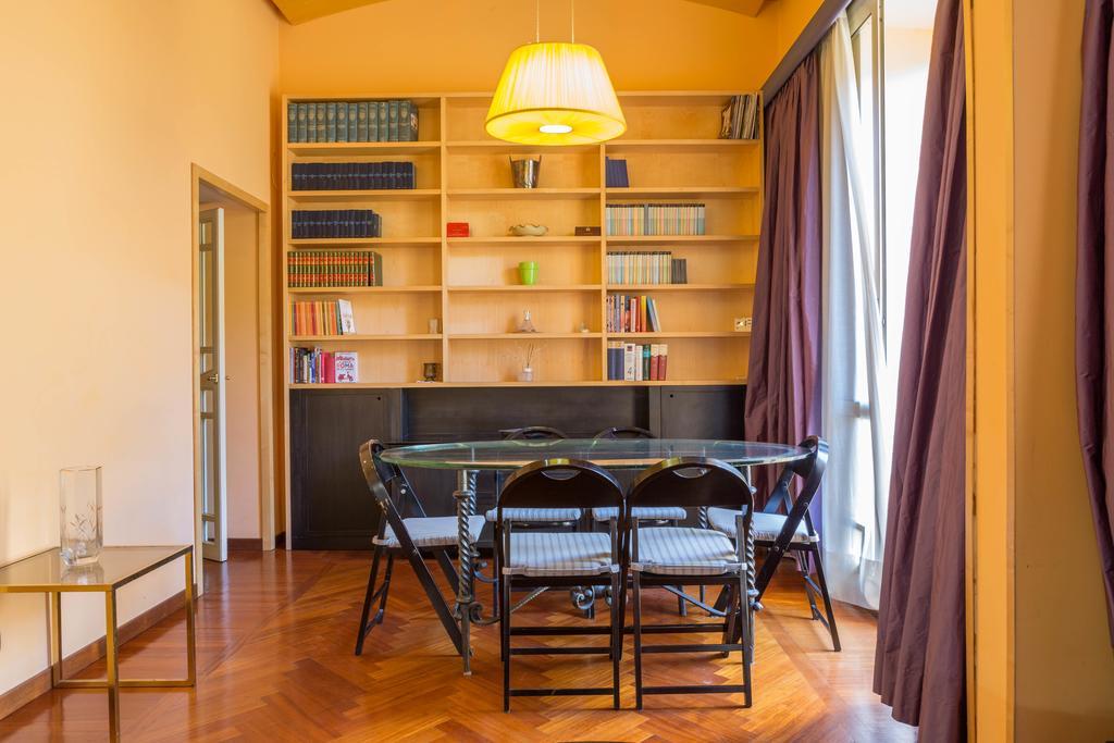 Friendly Domus Al Colosseo โรม ภายนอก รูปภาพ